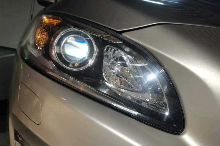 Used Volvo S60 2018 S60L T4 Smart & Ambitious Edition Right Front Headlight