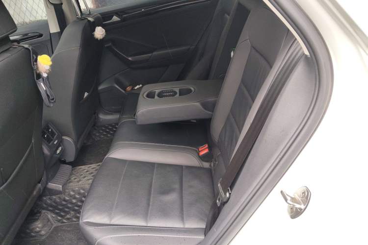 Used Volkswagen T-ROC 2022 280TSI DSG Two-Wheel Drive Comfort PLUS
