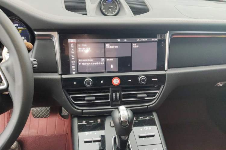 Used Porsche Macan 2022 Macan 2.0T Audio And AC Panel