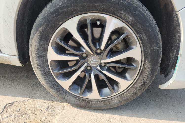 Used Citroen C4L 2019 230THP Automatic Leading Model Right Front Wheel Hub