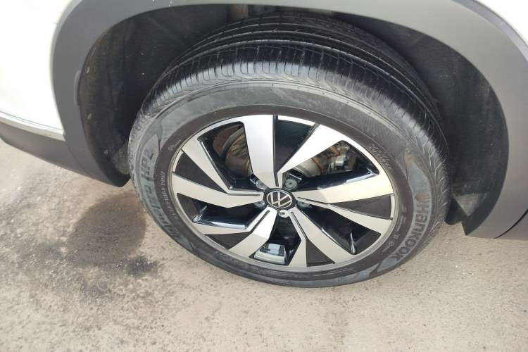 Used Volkswagen Tayron 2022 330TSI Two-Wheel Drive Luxury Smart Connectivity Version