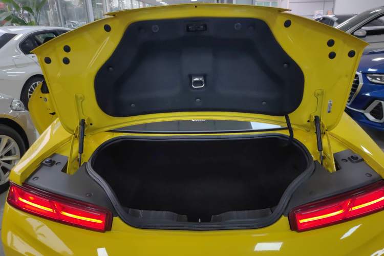 Used Chevrolet Camaro 2017 2.0T RS
