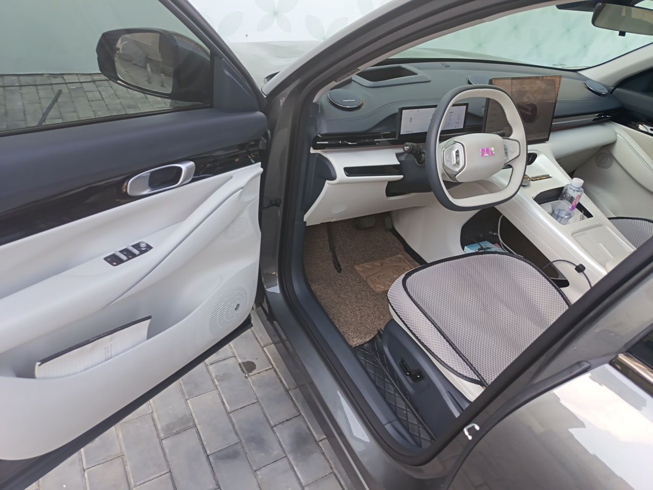 Geely Galaxy E5 2024 530 km Exploration+ Version — снимка 16
