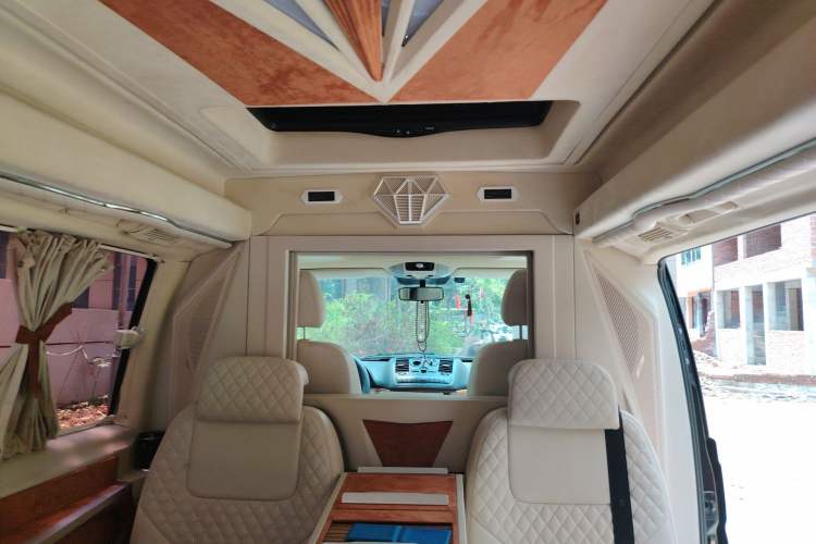 Used Mercedes-Benz Viano 2015 3.0L Partner Edition