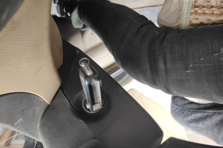 Used Dongfeng Xiaokang C35 2013 1.4L Base Van DK13-06