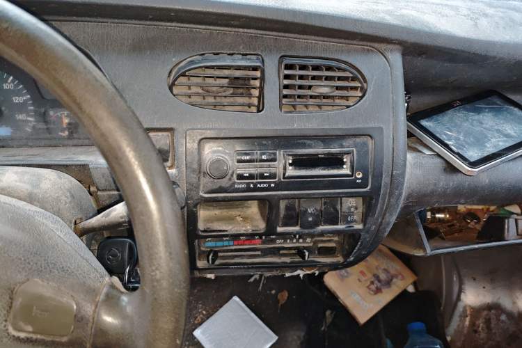 Used Dongfeng Xiaokang K17 2009 1.0L Base Version AF10-06 Audio And AC Panel