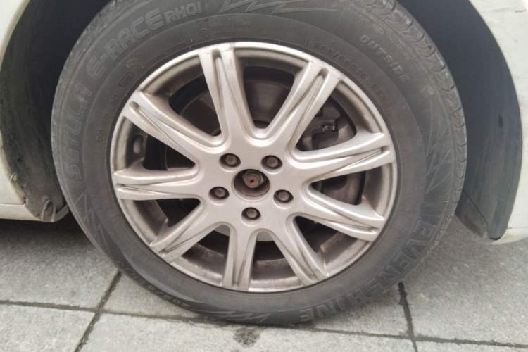 Used Qoros 3 2016 Sedan 1.6L Automatic Zhiyue Model
