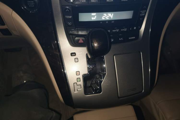 Used Toyota Alphard 2012 3.5L Luxury Edition