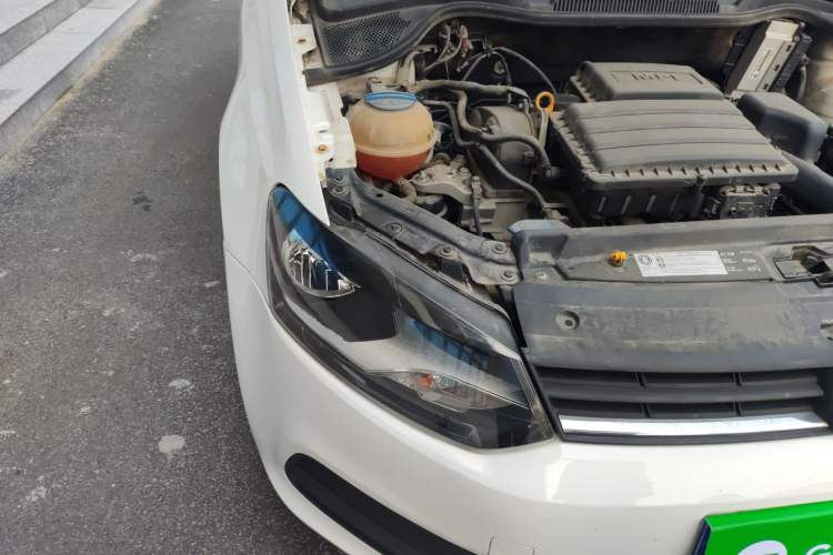 Used Volkswagen Polo 2016 1.4L Manual Fashion Model
