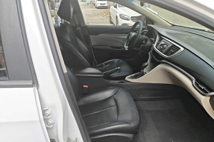 Used Buick GT 2015 15N Automatic Elite Version
