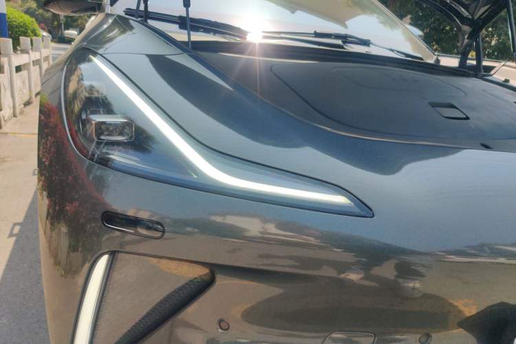 Used IM LS7 2023 90 kWh Elite Rear-Drive Version
