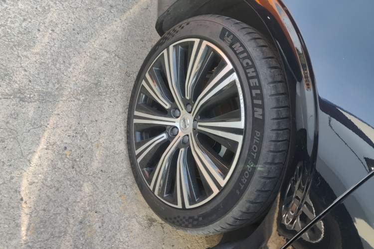 Used Volvo S90 2023 B5 Zhiyuan Luxury Edition