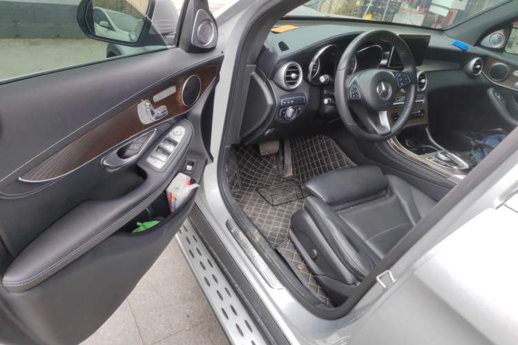 Used Mercedes-Benz GLC 2018 GLC 300 4MATIC Sport Edition
