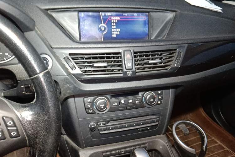 Used BMW X1 2010 sDrive18i Luxury Model