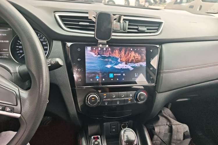 Used Nissan Qashqai 2021 2.0L CVT Smart Enjoyment Version Audio And AC Panel