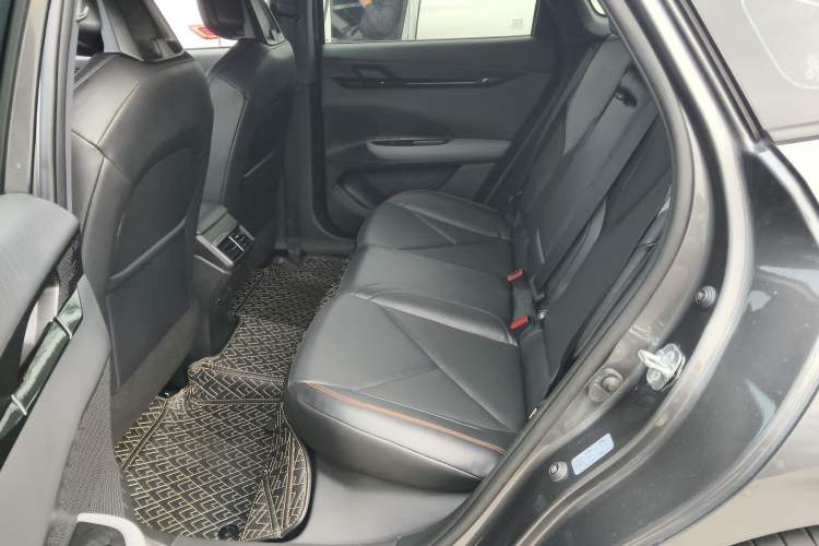 Used Changan UNI-V 2022 1.5T Prestige Version