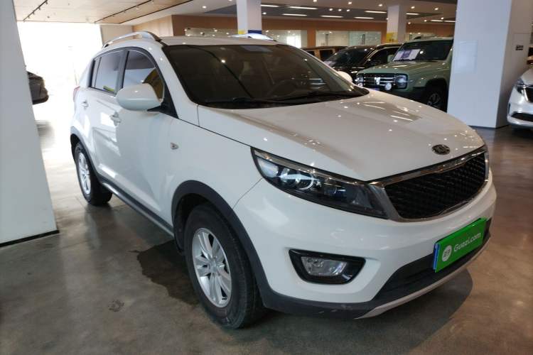 Used Kia Sportage R 2015 2.0L Manual Two-Wheel Drive GL Model

