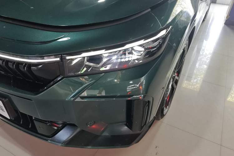 Used VOYAH FREE 2025 318 318 km Rear-Drive Touring Edition Left Front Headlight