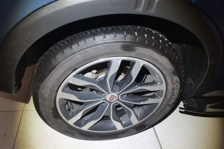 Used Roewe RX5 2016 20T Two-Wheel Drive Automatic Internet Smart Edition