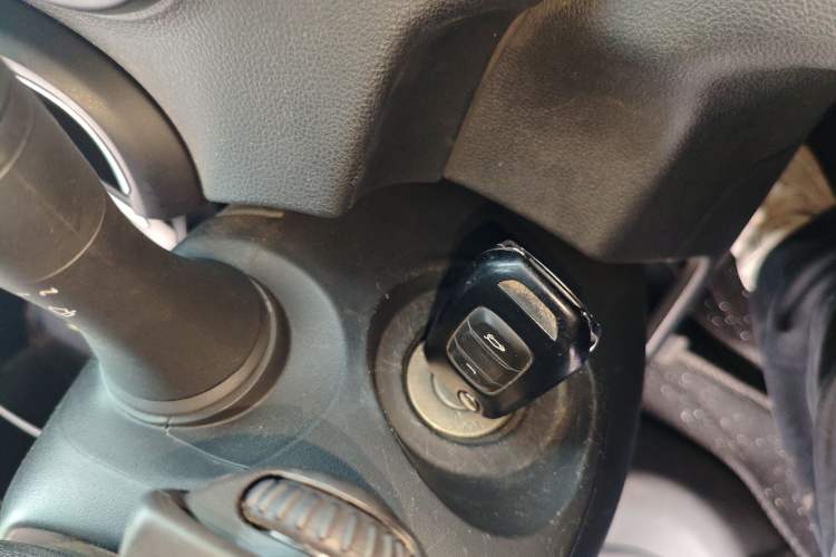 Used Renault Koleos 2017 2.0L Two-Wheel-Drive Leading Edition
