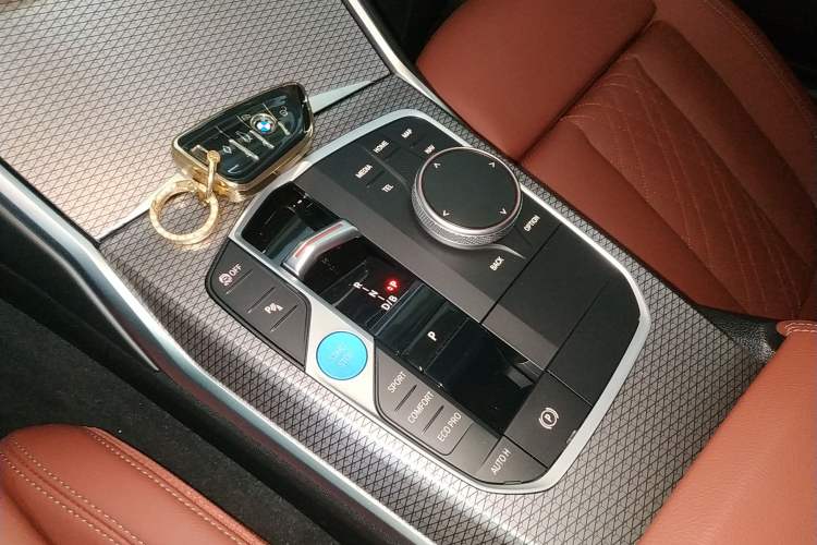 Used BMW i3 2024 eDrive 40 L Midnight Edition Gear Lever