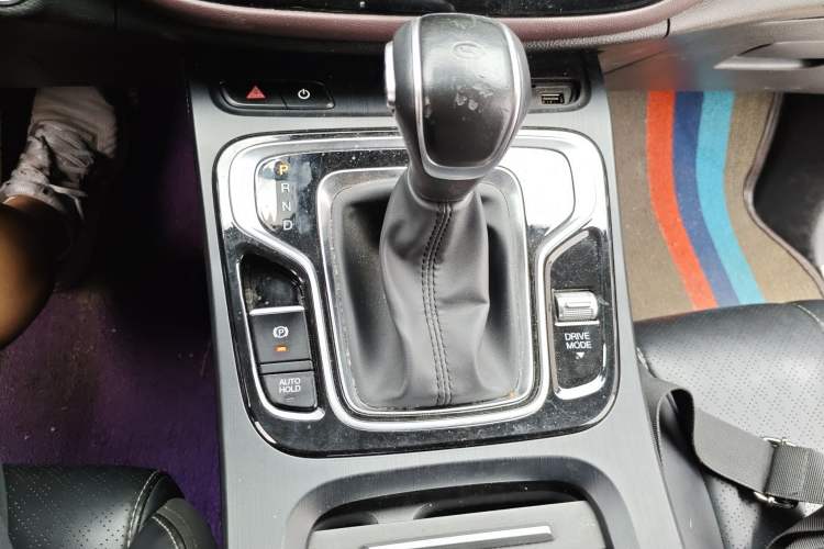 Used GAC Trumpchi M6 2021 270T DCT Luxury Edition (7 Seats) Gear Lever