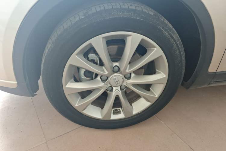 Used Geely Auto Emgrand GS 2016 Elegant Edition 1.8L Automatic LingShang Model Left Front Wheel Hub