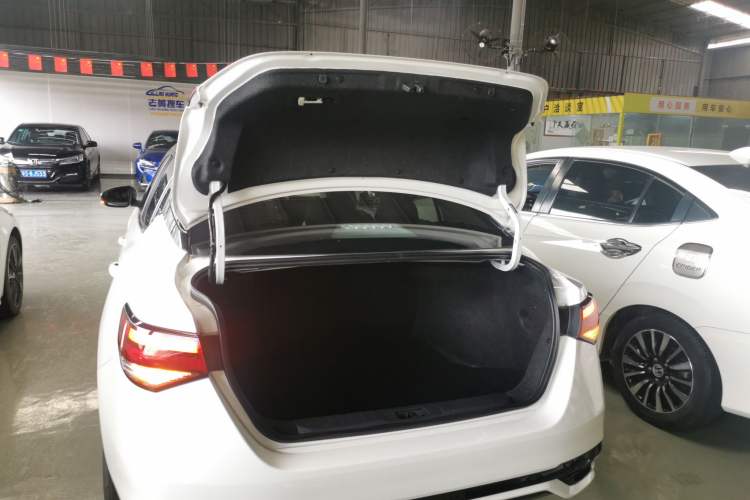 Used Nissan Sylphy 2023 1.6L CVT Enjoyment Edition Trunk