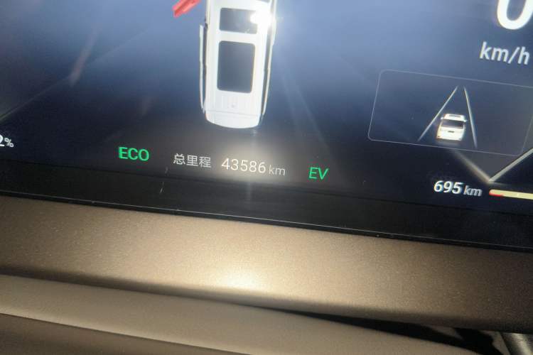 Used Denza D9 2022 DM-i 970 Four-Wheel Drive Flagship Model
