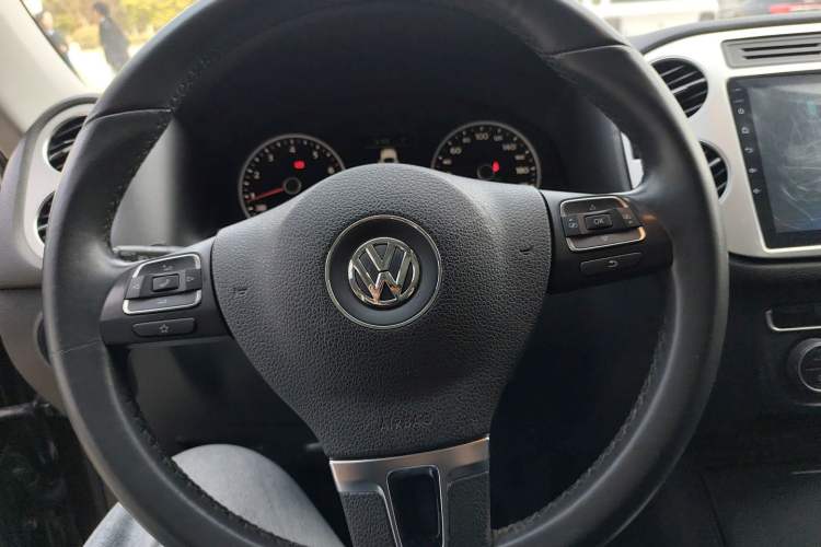 Used Volkswagen Tiguan L 2016 280TSI Automatic Two-Wheel Drive Silk Road Comfort Edition