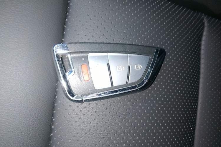 Used Geely Auto Binray 2019 200T Manual Binchi Edition
