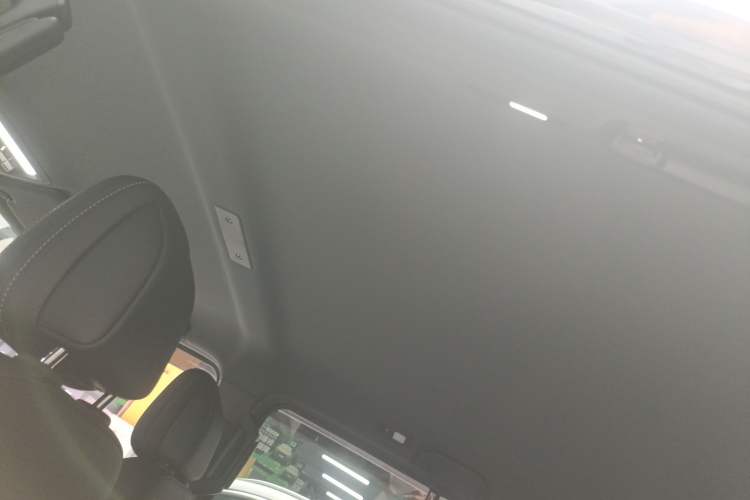 Used iCAR V23 2025 401 Two-Wheel Drive Advanced Edition Headliner