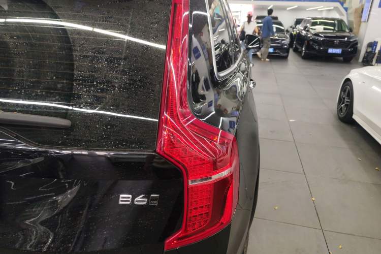 Used Volvo XC90 2023 B6 Zhiyi Luxury Edition 7-Seater