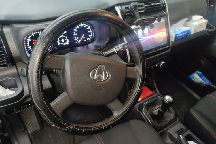 Used CHANGAN OSHAN X70A 2019 1.5L Manual Basic Version China VI Standard