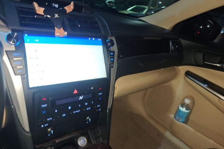 Used Toyota Camry 2015 2.0G Premier Edition
