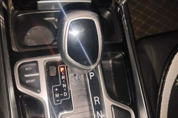 Used Geely Auto Emgrand GT 2015 2.4L Luxury Model
