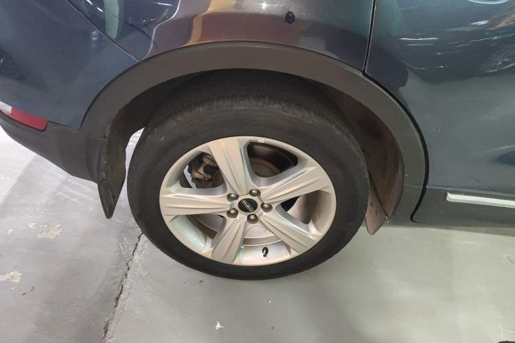 Used Lincoln MKC 2017 2.0T Two-Wheel Drive Deluxe Edition