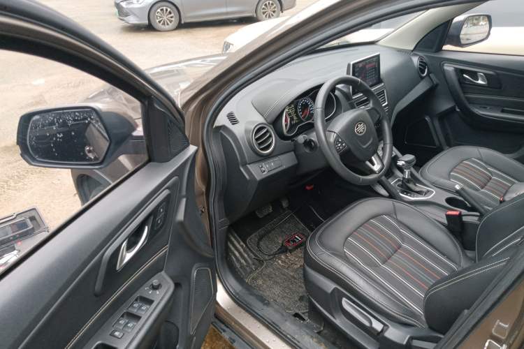 Used Bestune X40 2017 1.6L Automatic Luxury Model
