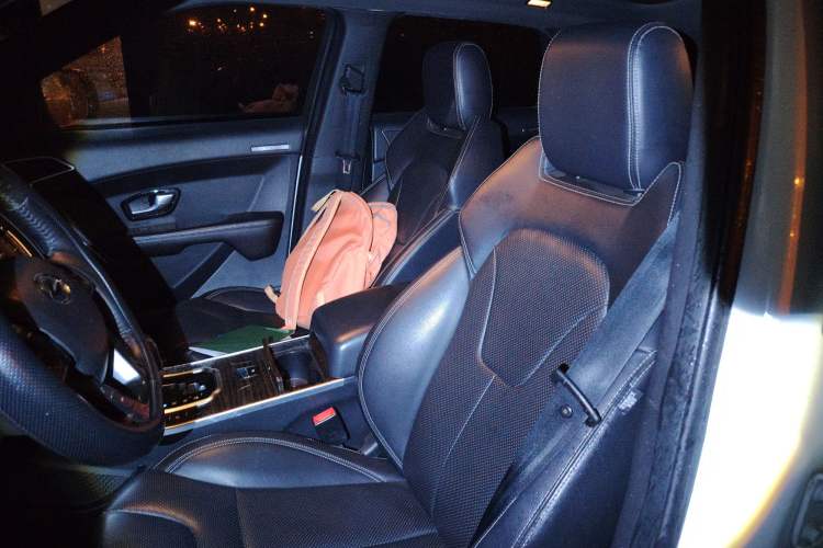 Used Land X7 2015 2.0T Panoramic Prestige Edition