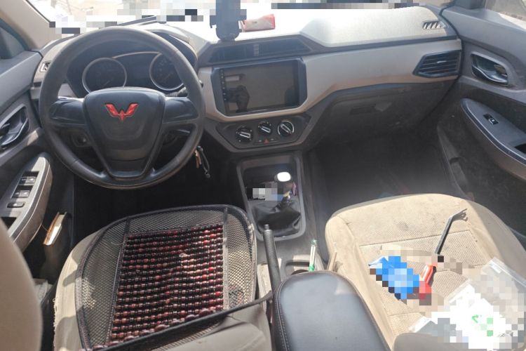 Used Wuling Hongguang 2021 1.5L Revised S Standard Version with Electric Power Steering LAR Center Console