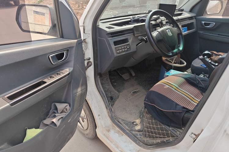 Used Farizon Xingxiang V 2023 V6E Ningde Times 41.86 kWh Deluxe Edition Driver Seat