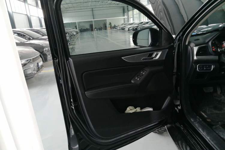 Used Great Wall Poer 2021 2.0T Commercial Version Automatic Diesel 4x4 Elite Long-Box GW4D20M