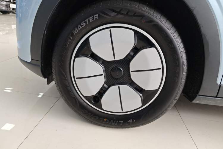 Used Geely Galaxy Geome 2025 310km Youth Edition Left Front Wheel Hub