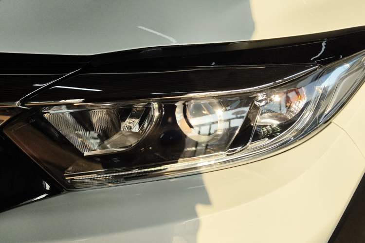 Used Honda Vezel 2020 1.5L CVT Pioneer Edition
