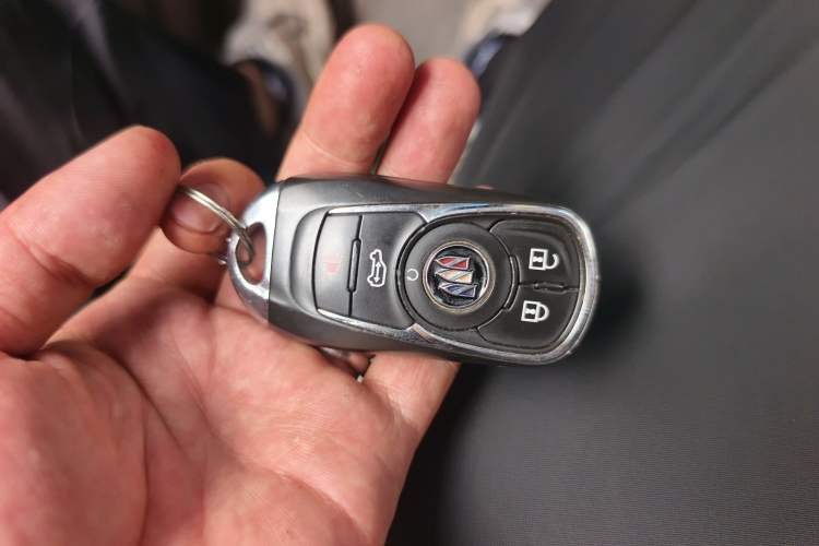 Used Buick GL8 2023 Land Executive Class Smart Enjoyment Model Vehicle Key