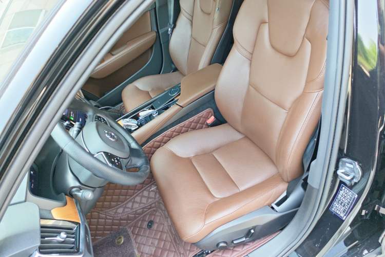 Used Volvo S90 2024 B5 Zhiyi Luxury Edition