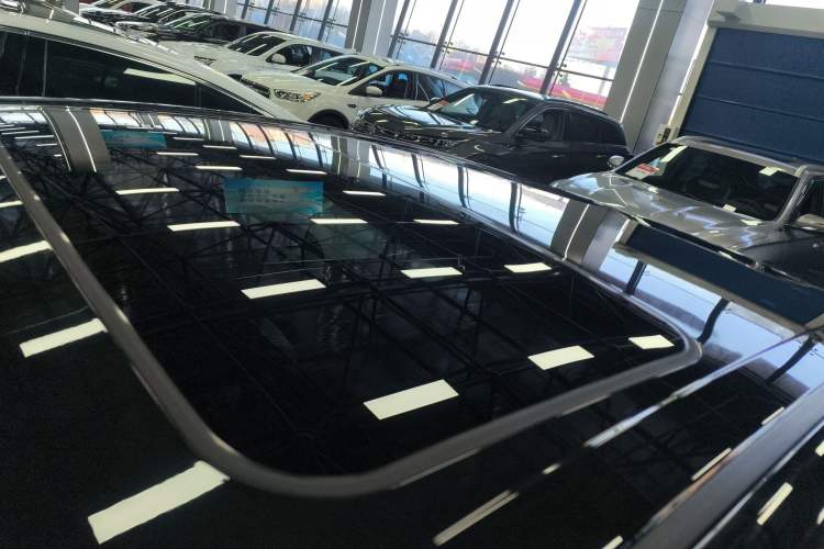 Used Toyota Camry 2026 Model Dual-Engine 2.0HSE Sport Lite Edition