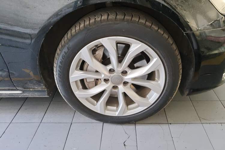 Used Audi A6L 2016 45 TFSI quattro Sport Edition Right Front Wheel Hub