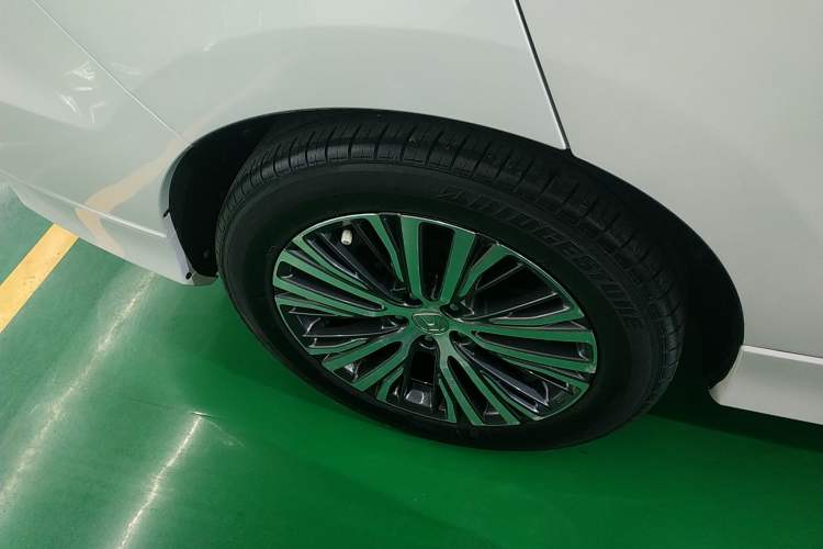 Used Honda Avancier 2020 240TURBO Two-Wheel Drive Premium Edition Right Rear Wheel Hub