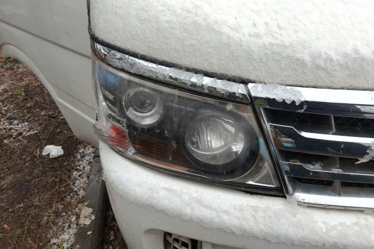 Used Jinbei Hiace 2020 2.0L Xiangyun Series Luxury Van High Roof China VI Standard Model 1TZS Right Front Headlight